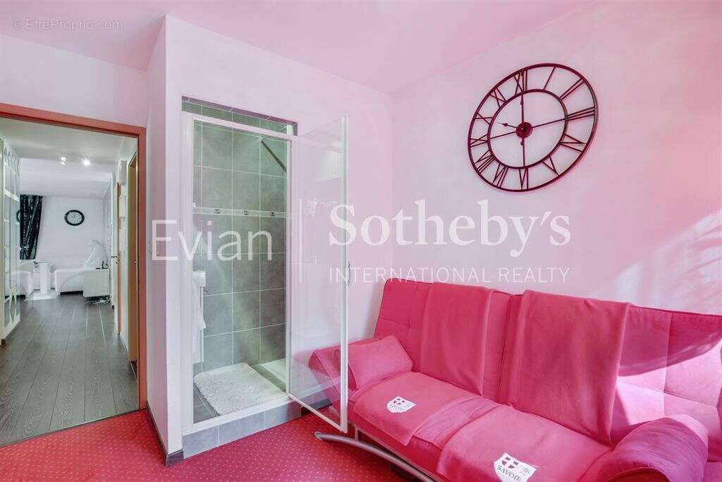 Evian, appartement t4 avec belle vue lac - photo 9