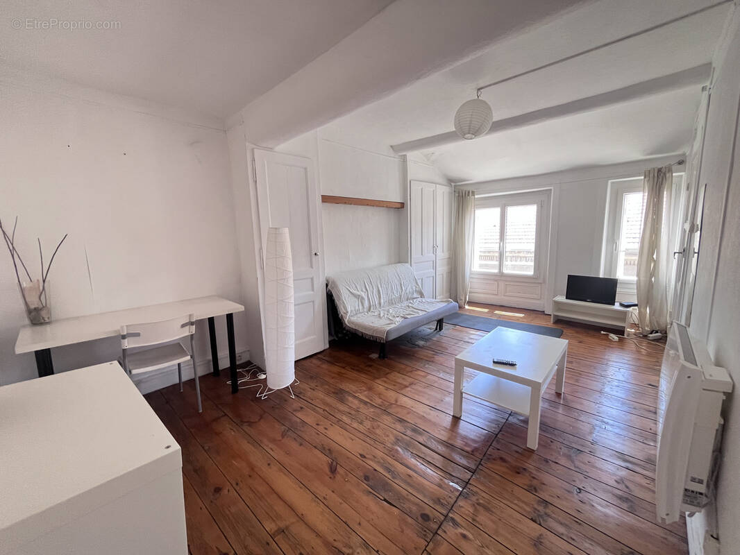 Appartement à SAINT-ETIENNE