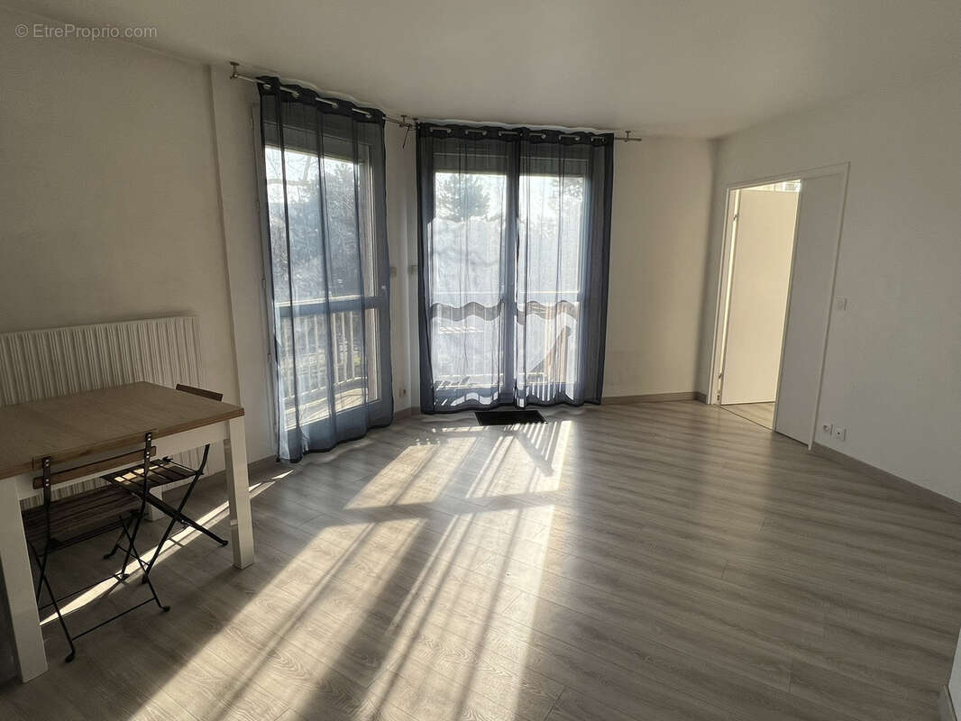 Appartement à MAISONS-ALFORT