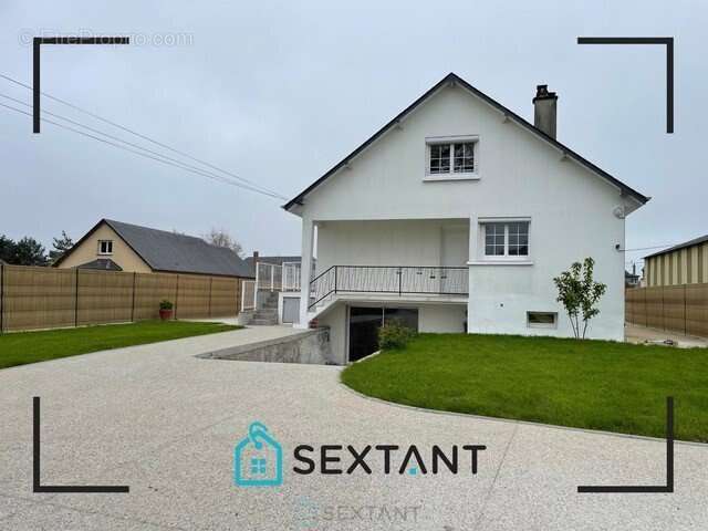 Maison à BOURG-ACHARD