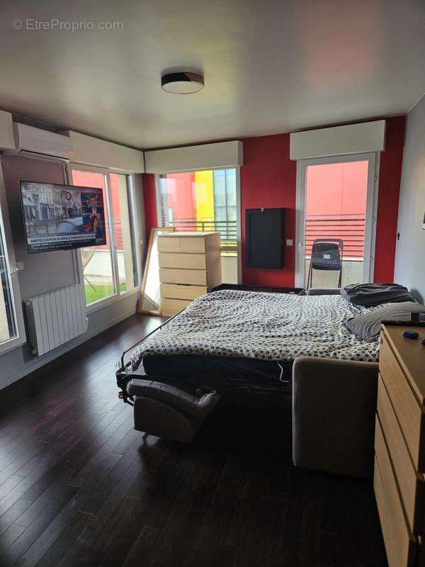 Appartement à VILLENEUVE-LA-GARENNE