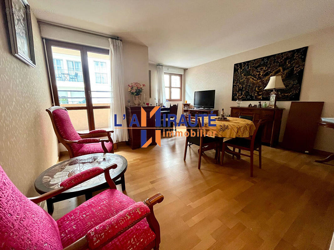 Appartement à MAISONS-LAFFITTE