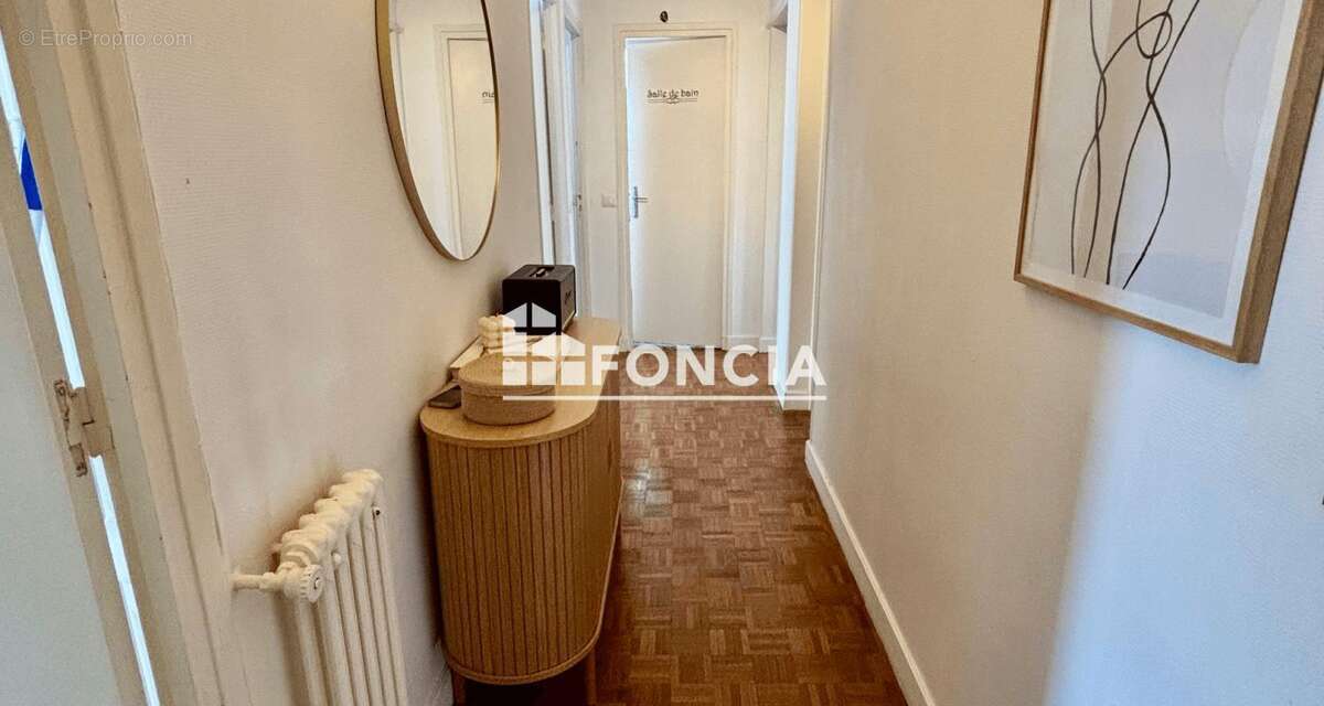 Appartement à SAINT-MAUR-DES-FOSSES