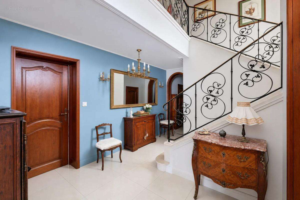 Maison à ANGRIE