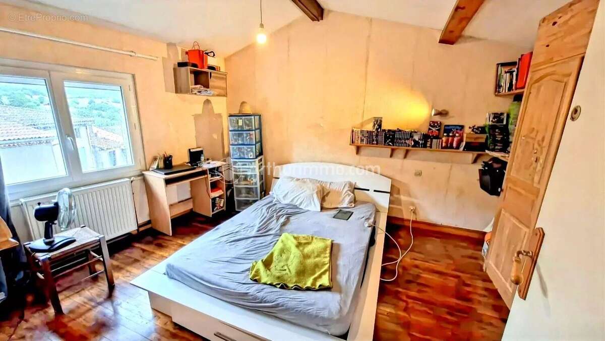 Maison à AIGUEFONDE