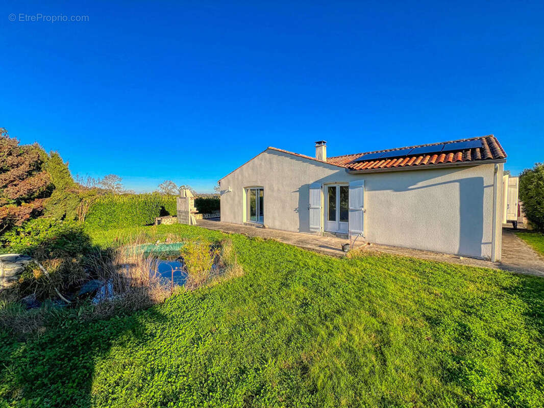 Maison à MESCHERS-SUR-GIRONDE