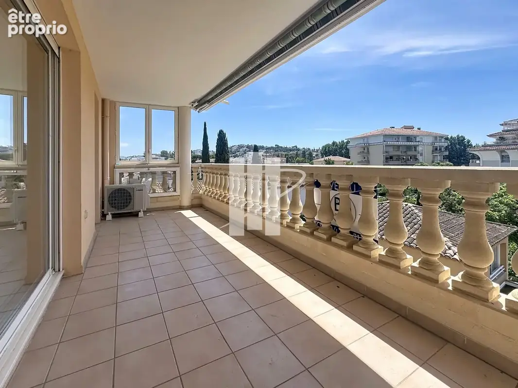 Appartement 3 pièces avec terrasse, garage et parking   Centre-ville de Saint-Raphaël - photo 13