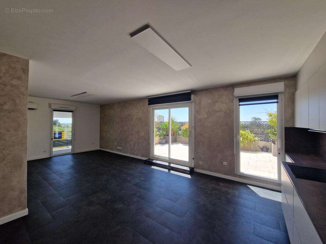 Nimes appartement 69 m² 2 chambres terrasse 42 m² garage - photo 7