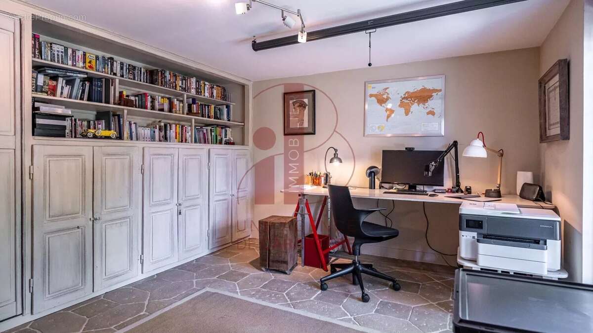 Maison à FONTAINEBLEAU