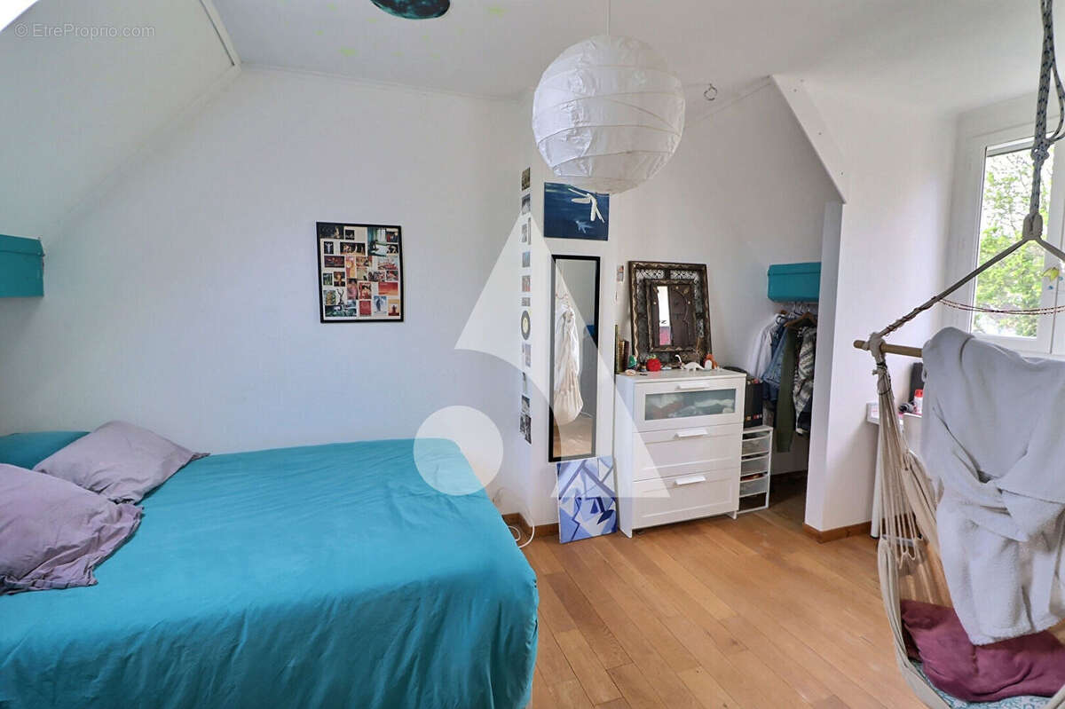 Maison familiale de charme de 149 m² avec 5 chambres et jardin ? Proche des quais de Pontoise - photo 13