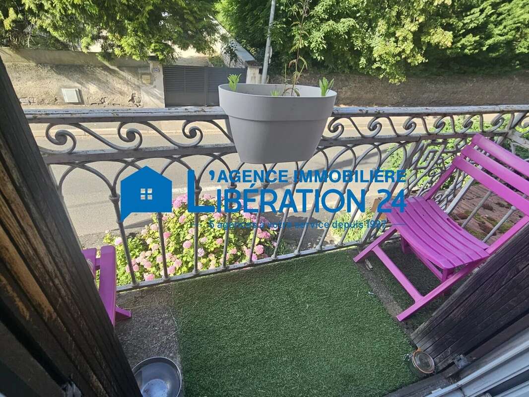Appartement 90 m² à Saint-Chamond  - photo 8