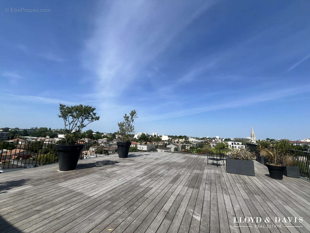Appartement à BORDEAUX