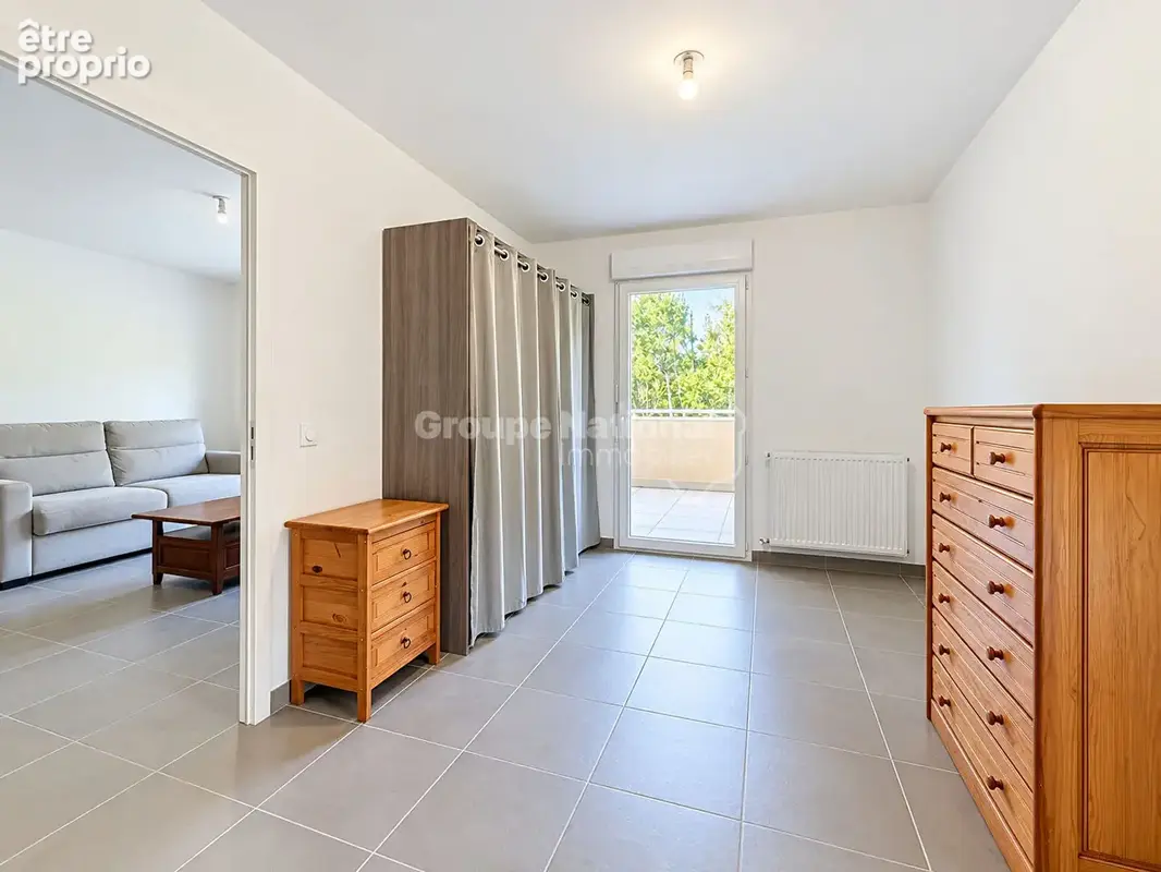 Appartement Orange 2 pièce(s) 42 m2 ,1 chambre, ascenseur, balcon, garage et place de parking - photo 2