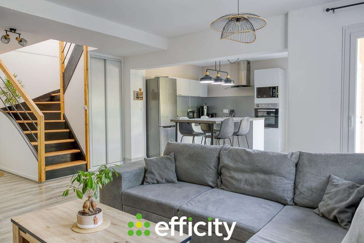 Appartement à ROUSSILLON