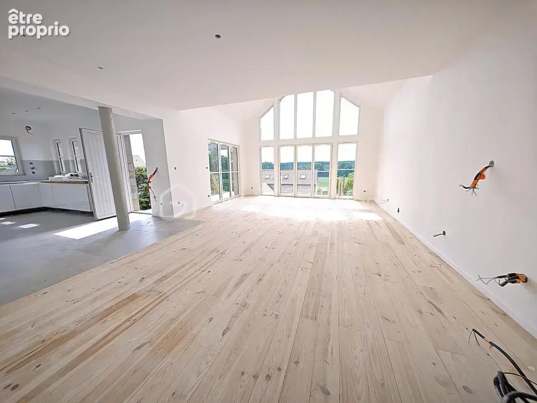 Maison exceptionnelle vue panoramique, d’une superficie de 144 m², sur sous-sol de 56 m² édifié sur terrain de 410 m² arboré et  - photo 6
