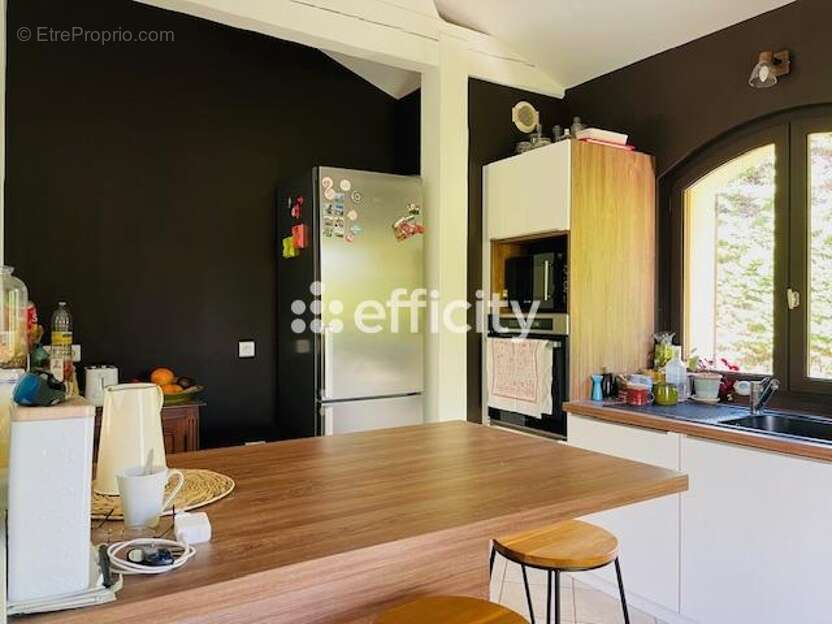 Maison à SALAISE-SUR-SANNE