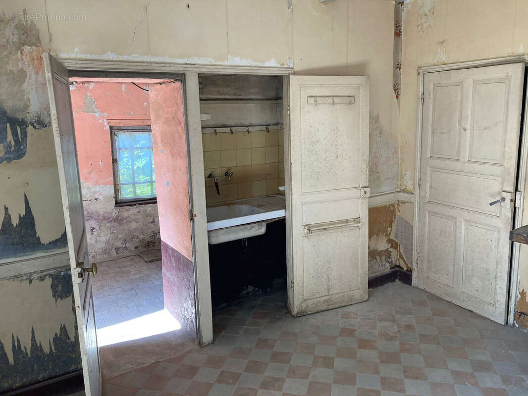 Maison à FRANGY-EN-BRESSE