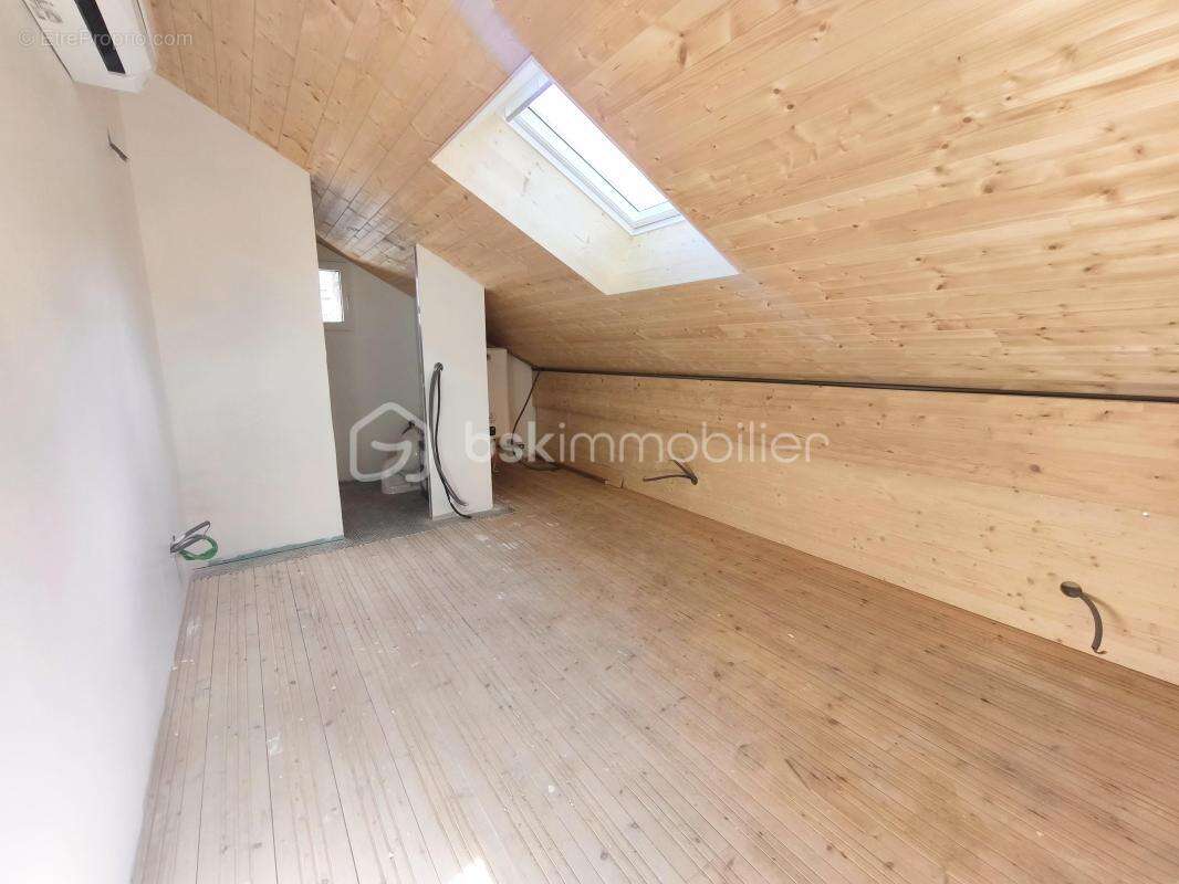 Maison à SAINT-PIERRE-D'ALBIGNY