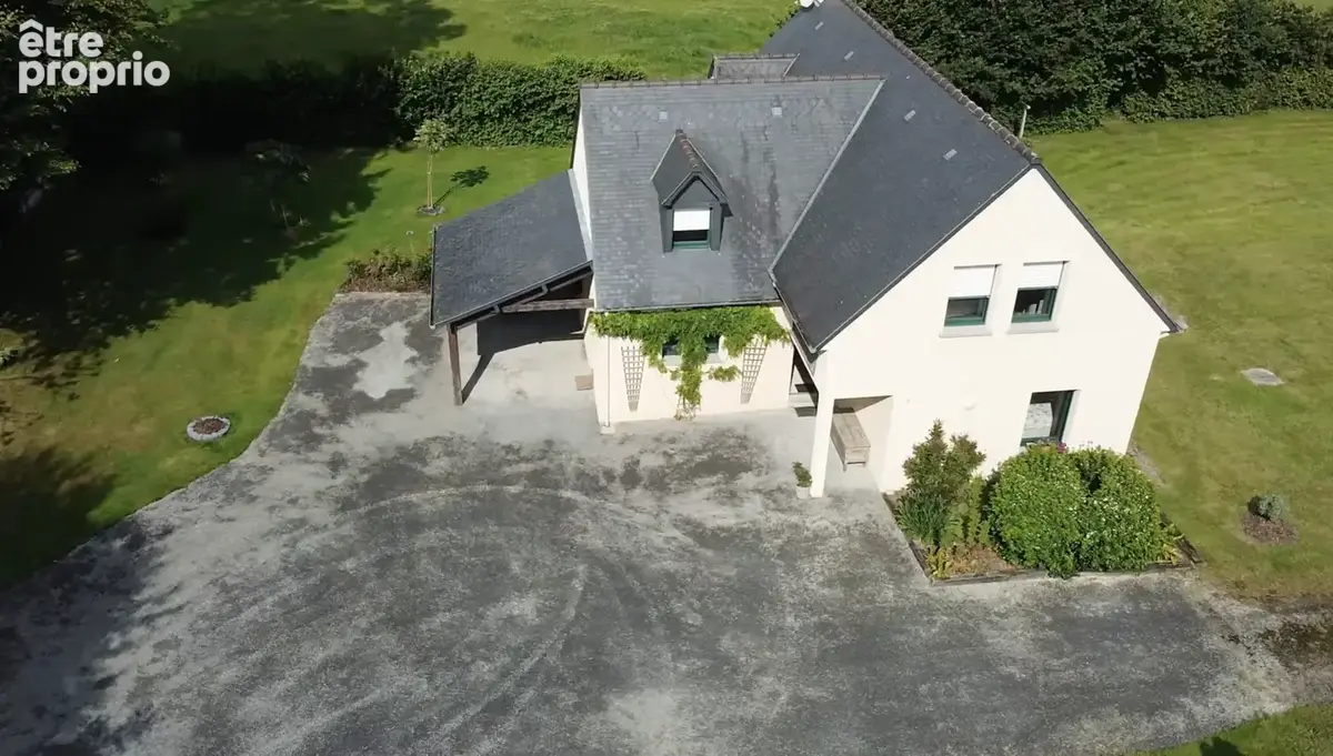 Propriété de 175m2 avec écurie et terres   environnement paisible à Brécey - photo 3