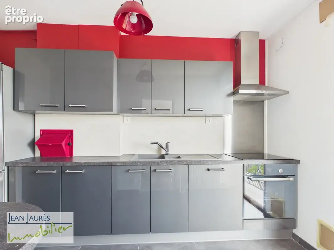 Grand appartement rénové et baigné de lumière - photo 4