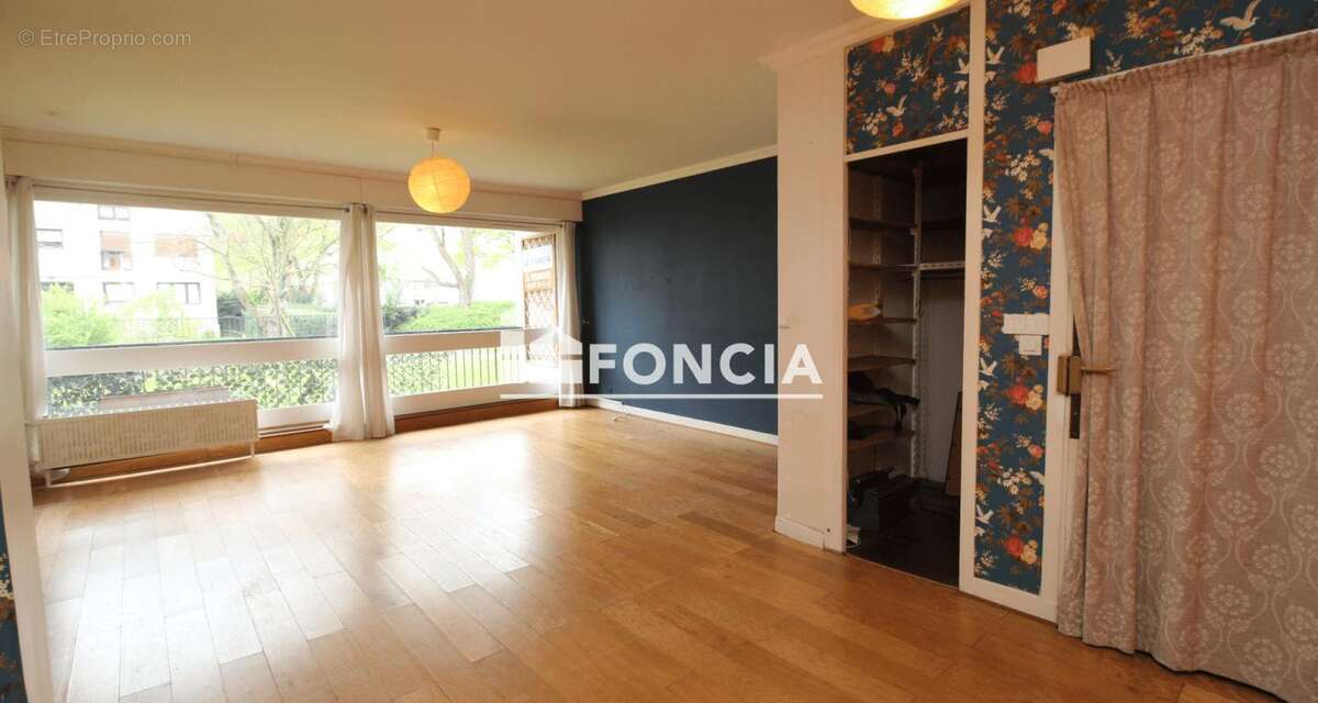 Appartement à CHATENAY-MALABRY