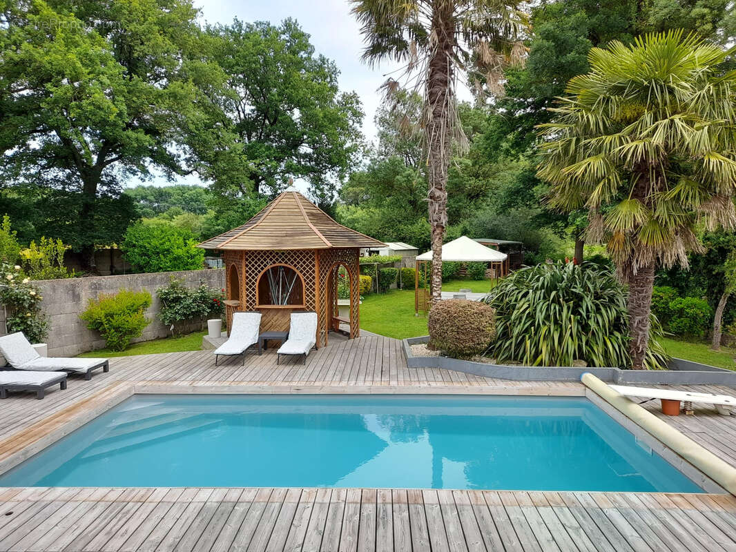 Maison à LE CELLIER