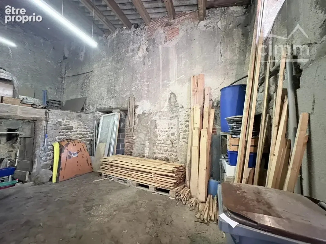  saint-marcellin-en-forez – 65 m² – entrepôt à rénover – hypercentre – 33 000€ - photo 7