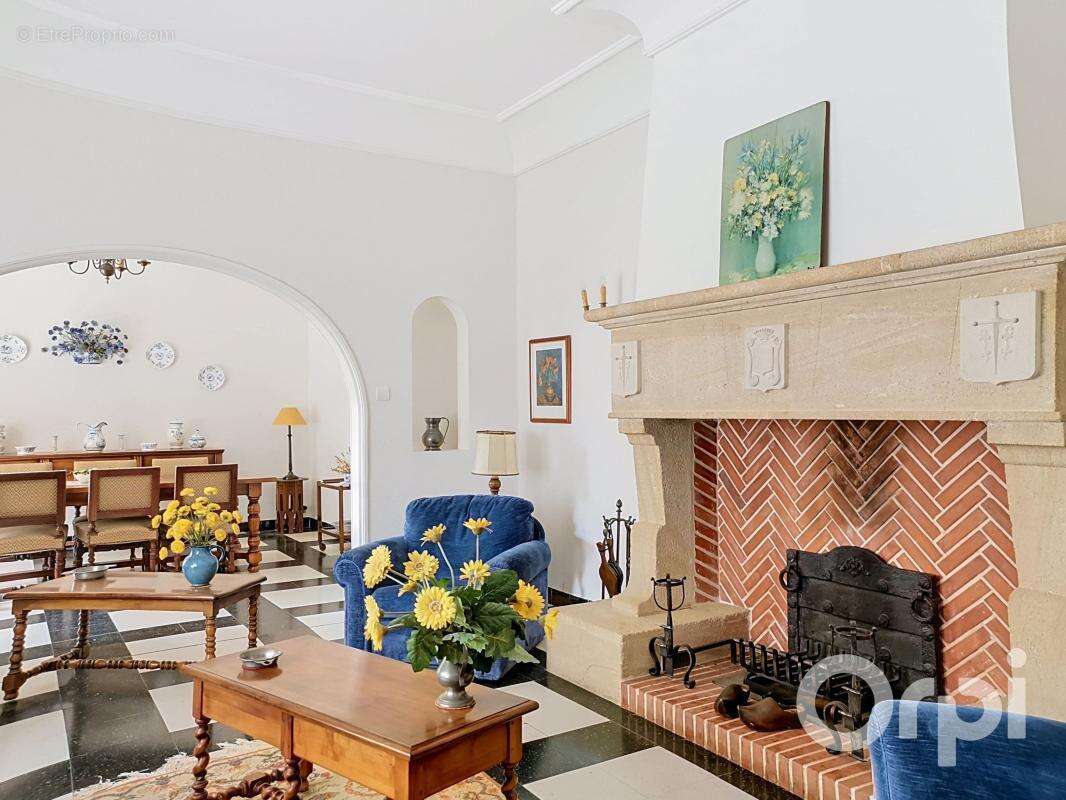 RARE à la vente villa d'exception de 191 m² type 5 sur 1995 m² de terrain - photo 6