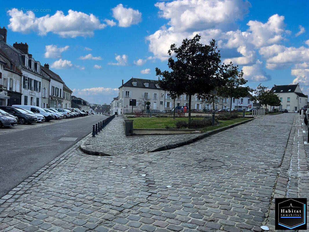 Maison à NANTEUIL-LE-HAUDOUIN