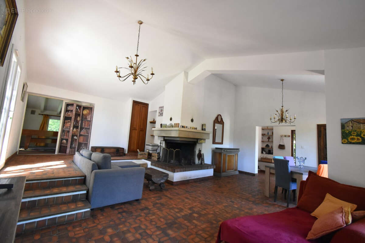 Maison à AURIOL