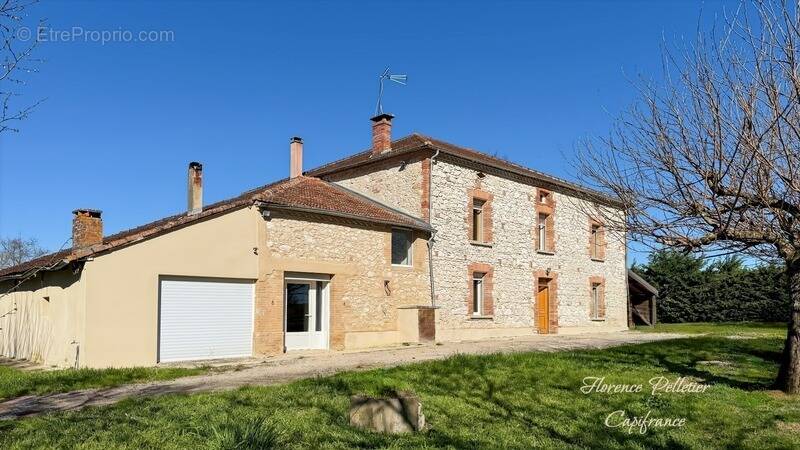 Maison à LAVAUR