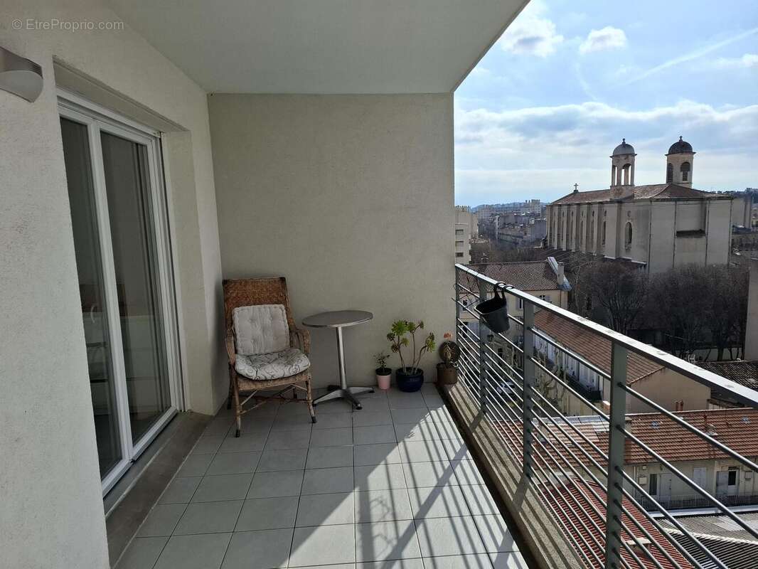 Appartement à MARSEILLE-4E