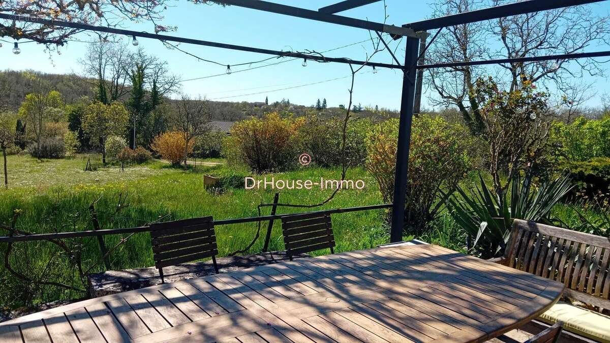 Maison 200 m² à Escamps  - photo 22
