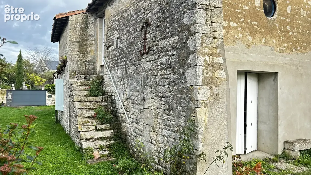 Charmante maison en pierre le mazeau - photo 3