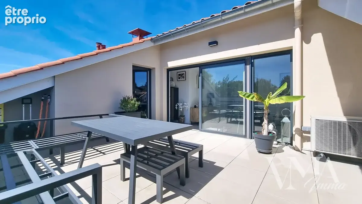 Appartement à JASSANS-RIOTTIER