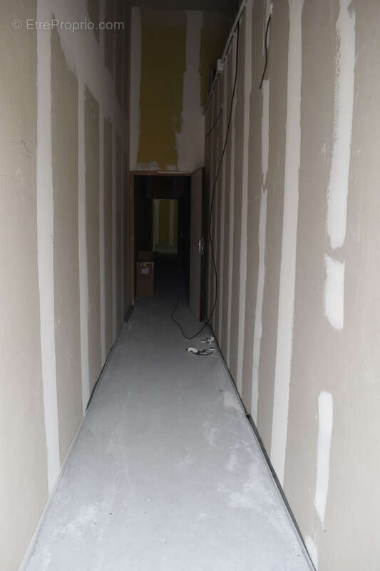 Commerce à AIRVAULT