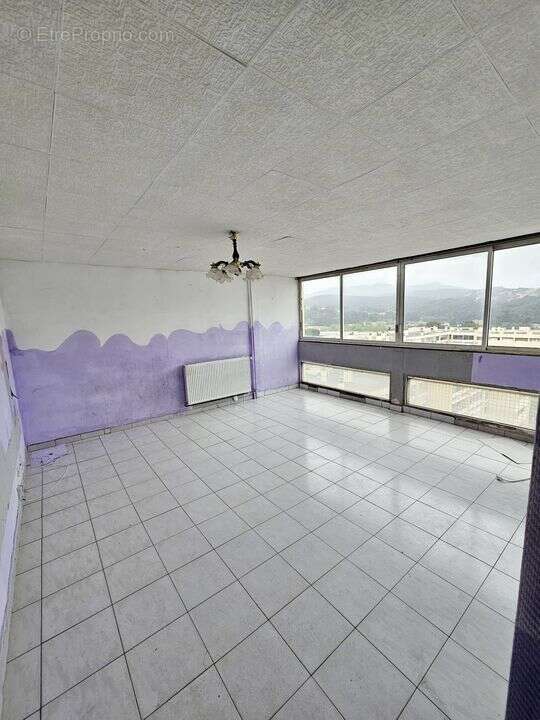 Appartement à MARSEILLE-15E