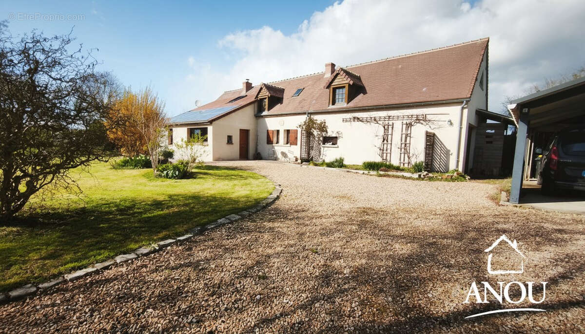 Maison à LA BAZOCHE-GOUET