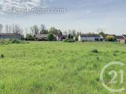 Terrain à ESCLAVOLLES-LUREY