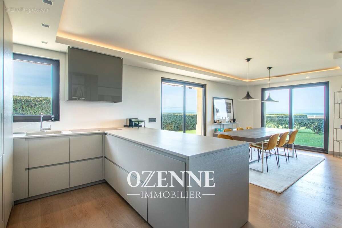 Appartement à BENERVILLE-SUR-MER