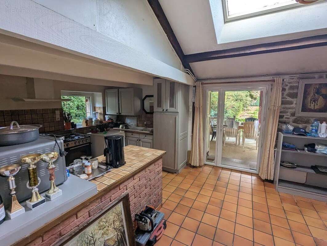 Maison à SAINT-SERVANT