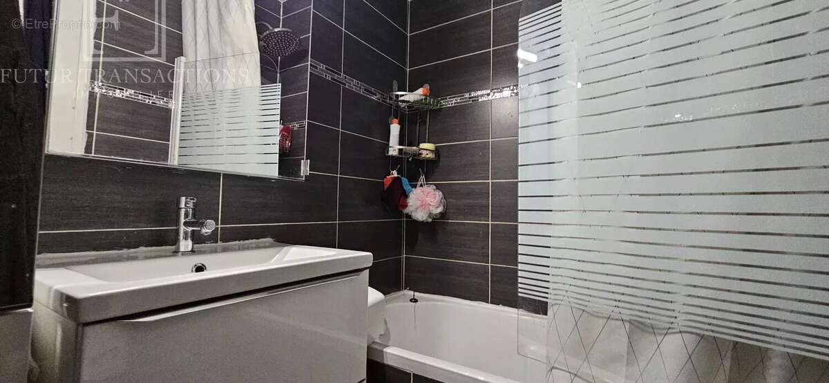 Appartement à COLOMBES