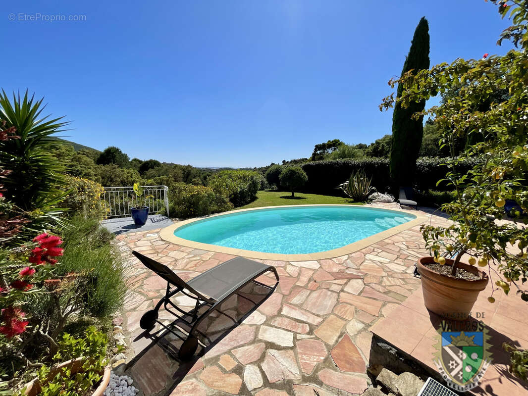 Maison à LA LONDE-LES-MAURES