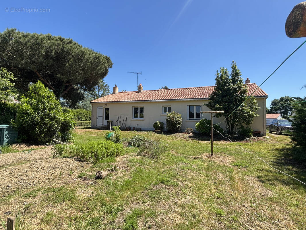 Maison à LA CHAPELLE-HERMIER