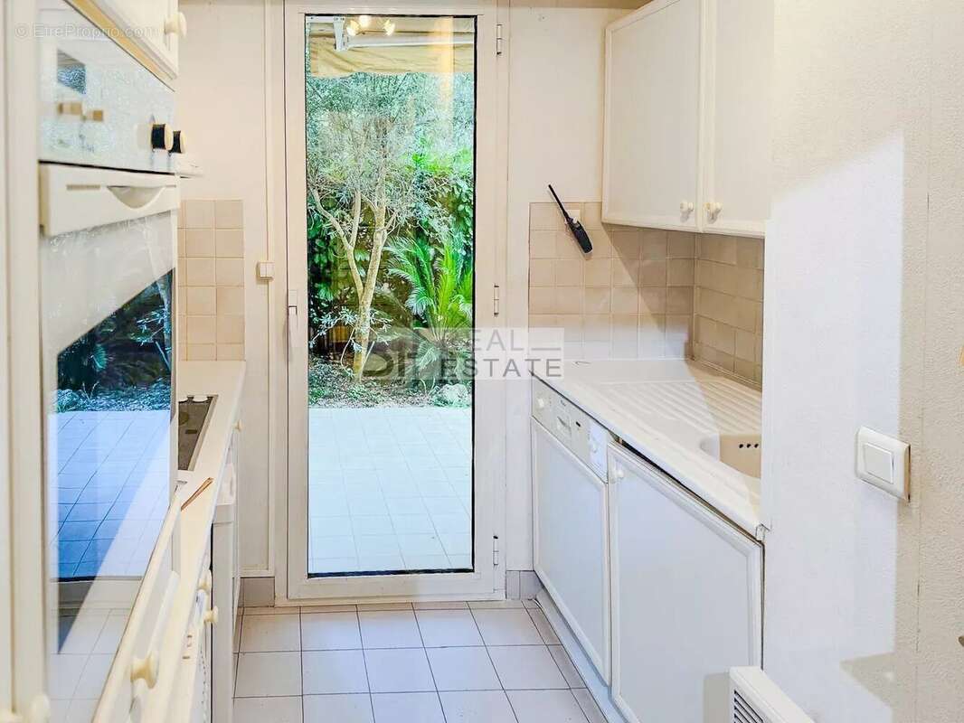 Appartement à MANDELIEU-LA-NAPOULE