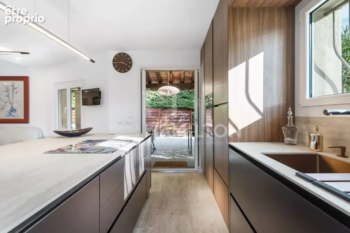 Cannes : Élégante maison darchitecte entièrement rénovée - photo 8