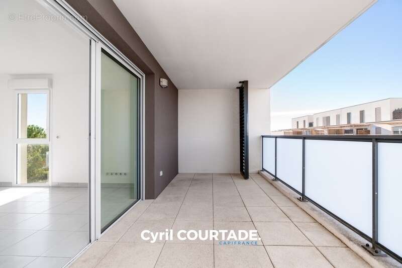 Appartement à LATTES