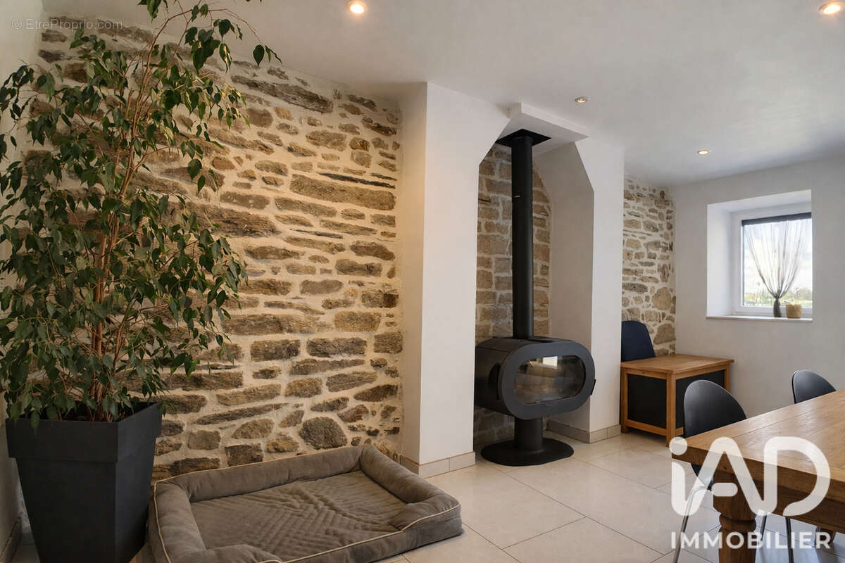 Maison 117 m² à Peillac  - photo 5