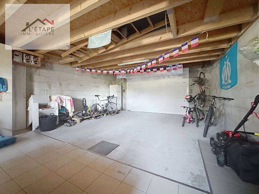 Maison de plain-pied ? 4 chambres, 59 m² de pièce de vie et grand garage à Beaulieu-sous-la-Roche - photo 9