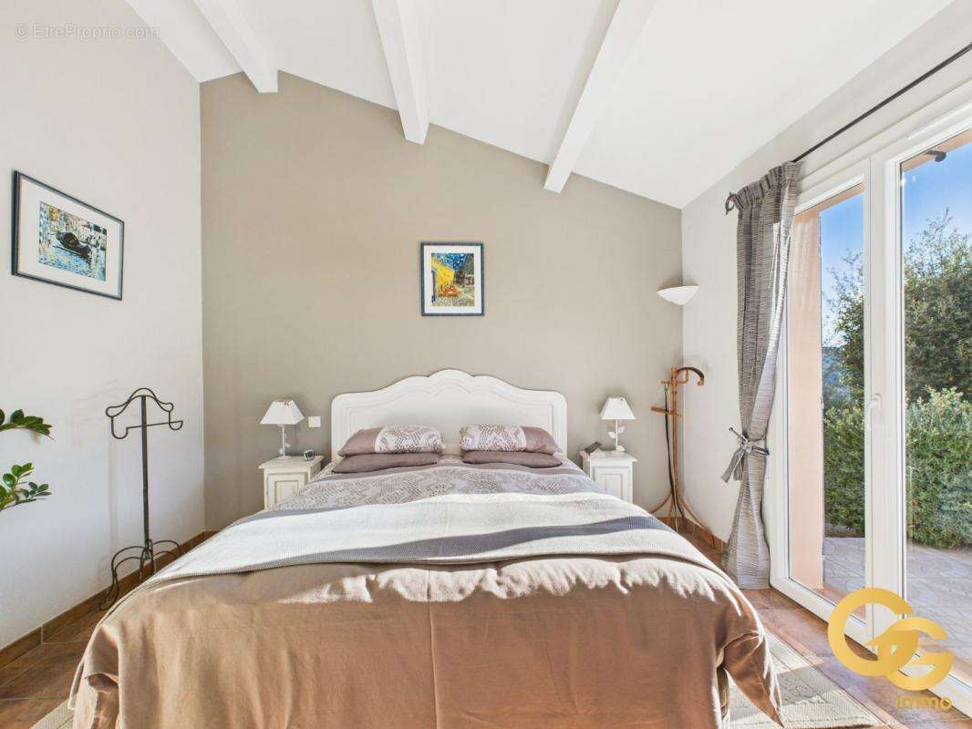 Maison à AURIBEAU-SUR-SIAGNE